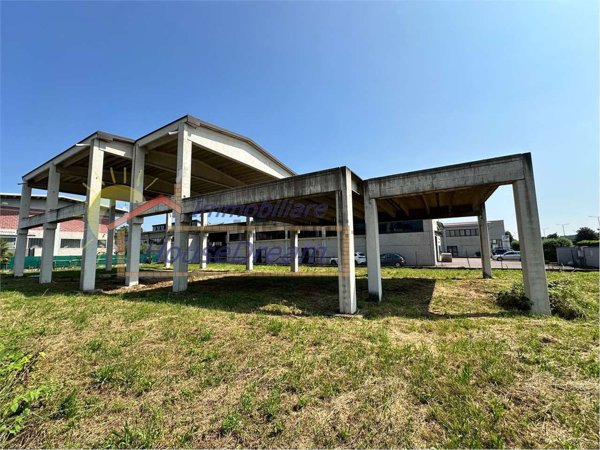 terreno edificabile in vendita a Borgo Ticino