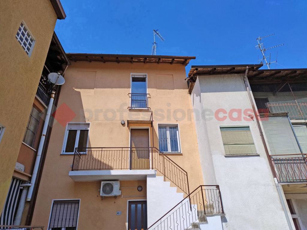 appartamento in vendita a Borgo Ticino