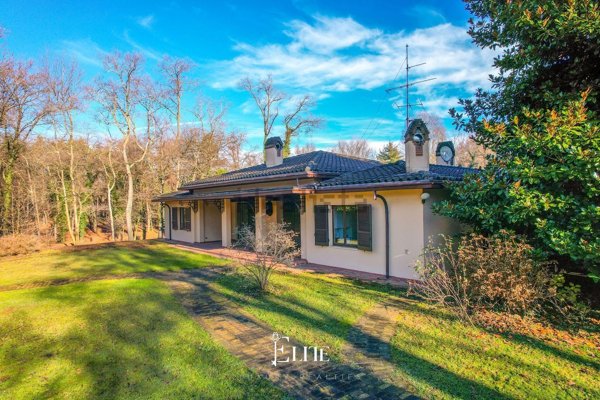 casa indipendente in vendita a Borgo Ticino