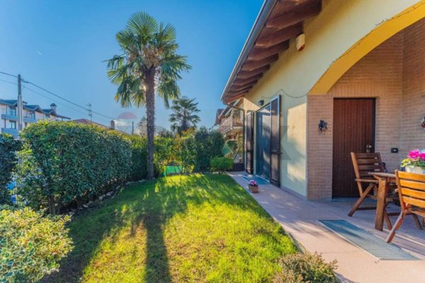 casa indipendente in vendita a Borgo Ticino