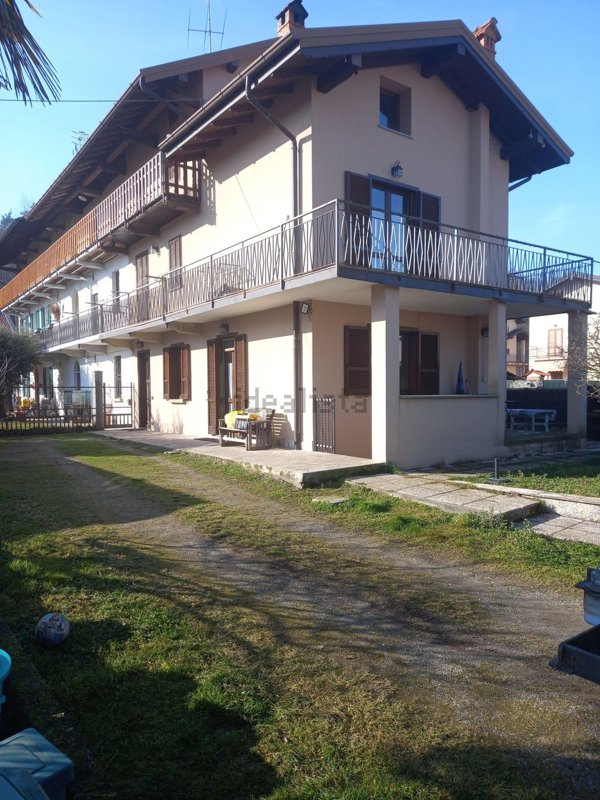 casa indipendente in vendita a Borgo Ticino