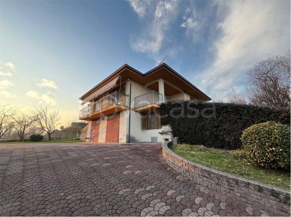 casa indipendente in vendita a Borgo Ticino