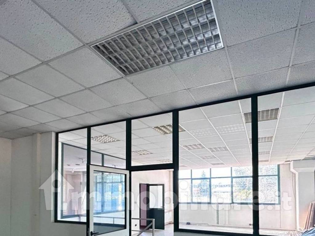 negozio in vendita a Borgo Ticino