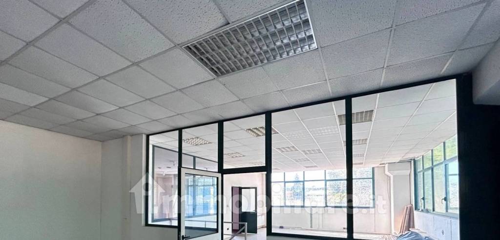 negozio in vendita a Borgo Ticino