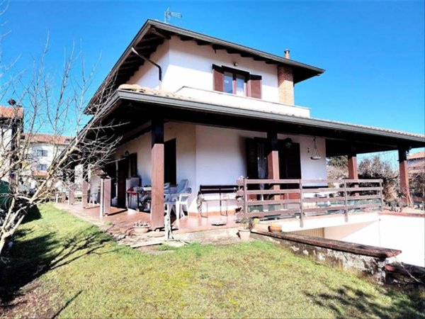 casa indipendente in vendita a Borgo Ticino
