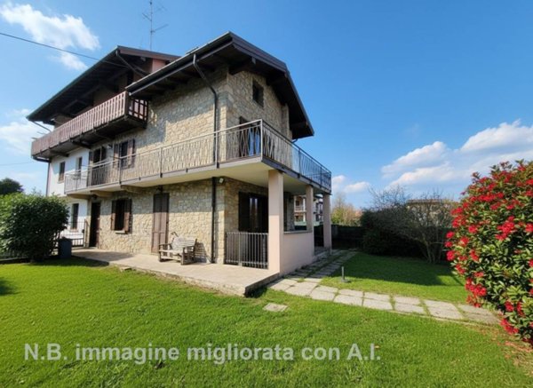casa indipendente in vendita a Borgo Ticino in zona Gagnago