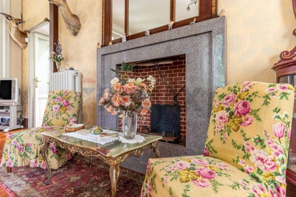 casa indipendente in vendita a Borgo Ticino