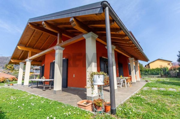 casa indipendente in vendita a Borgo Ticino