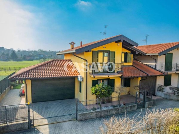 casa indipendente in vendita a Borgo Ticino in zona Gagnago