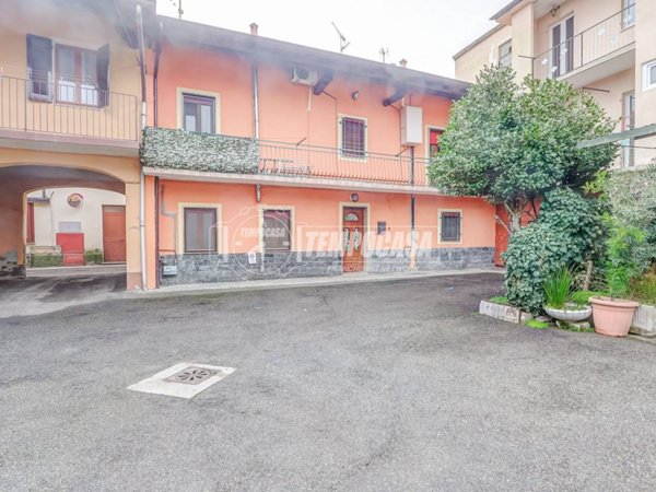casa indipendente in vendita a Borgo Ticino