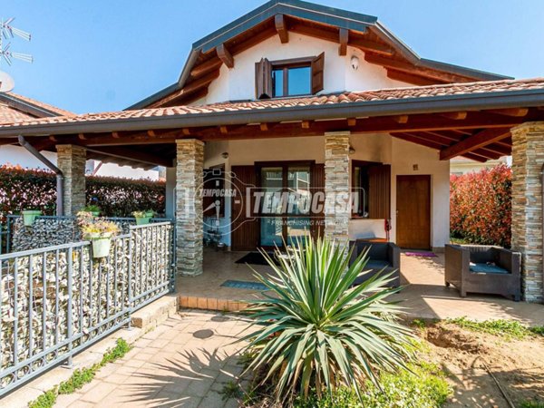 casa indipendente in vendita a Borgo Ticino