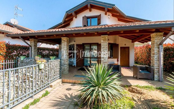 casa indipendente in vendita a Borgo Ticino