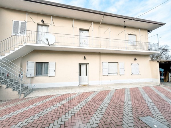 appartamento in vendita a Borgo Ticino