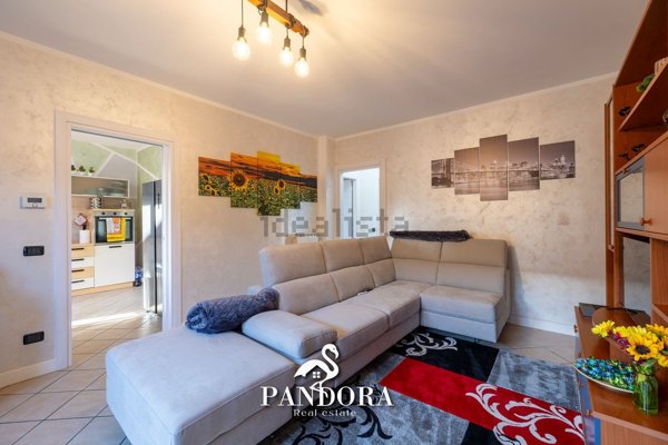 appartamento in vendita a Borgo Ticino in zona Gagnago