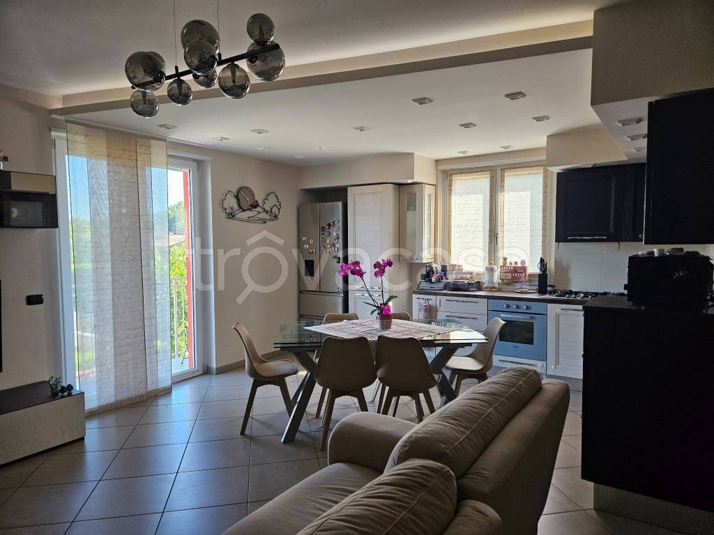 appartamento in vendita a Borgo Ticino