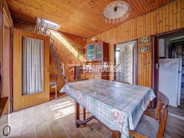 appartamento in vendita a Borgo Ticino in zona Gagnago