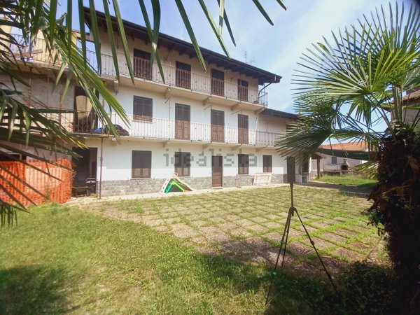 casa indipendente in vendita a Borgo Ticino in zona Gagnago
