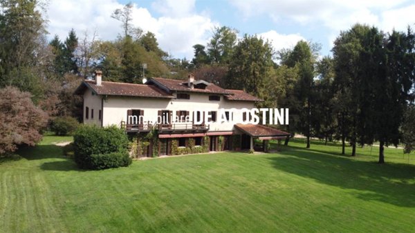 casa indipendente in vendita a Borgo Ticino in zona Gagnago