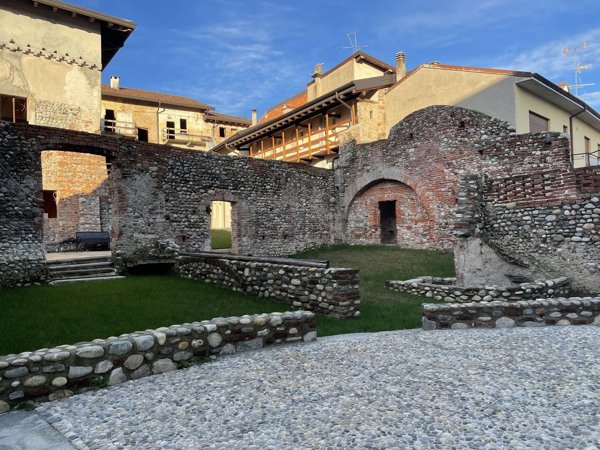 appartamento in vendita a Borgo Ticino