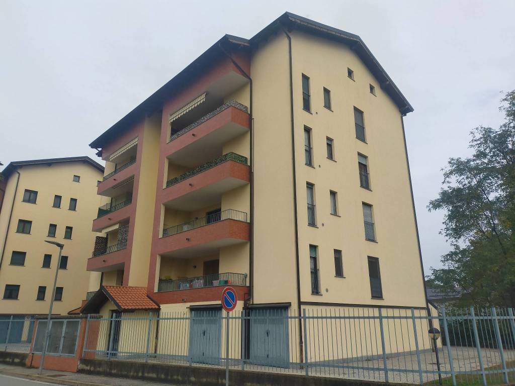 appartamento in vendita a Briga Novarese