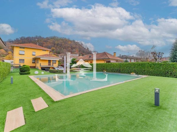 casa indipendente in vendita a Briga Novarese