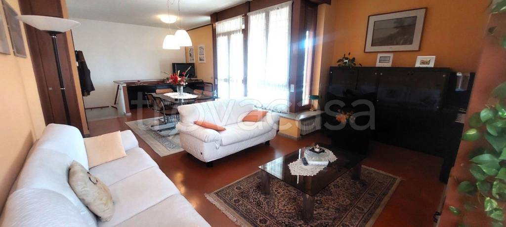 casa indipendente in vendita a Briga Novarese