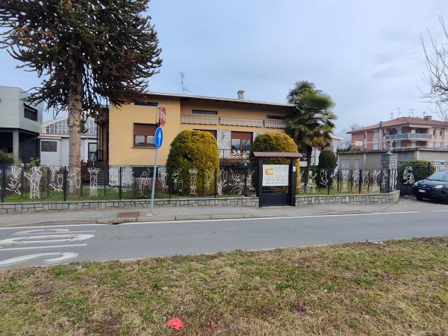 casa indipendente in vendita a Briga Novarese