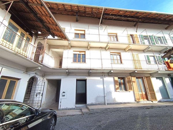 casa indipendente in vendita a Briga Novarese