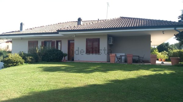 casa indipendente in vendita a Briga Novarese