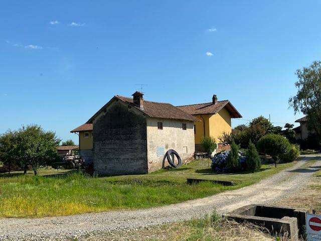 casa indipendente in vendita a Briona