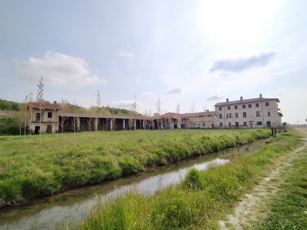 casale in vendita a Briona in zona Proh