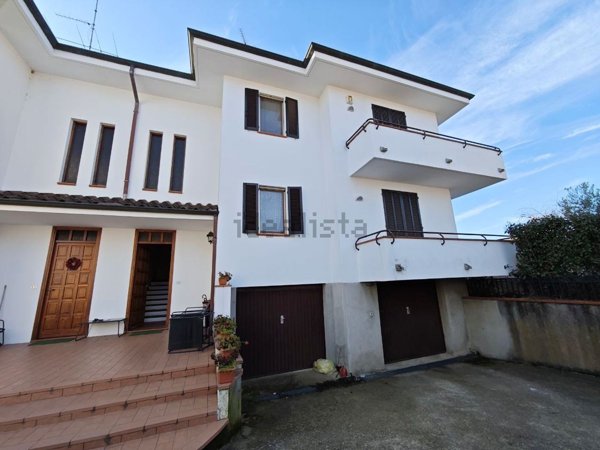 casa indipendente in vendita a Briona