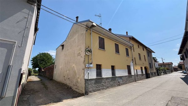 casa indipendente in vendita a Briona in zona Proh