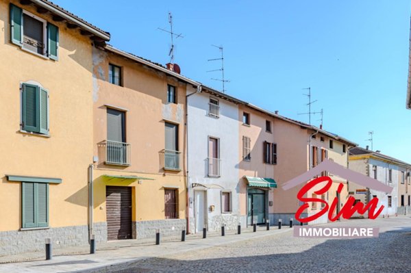 casa indipendente in vendita a Caltignaga