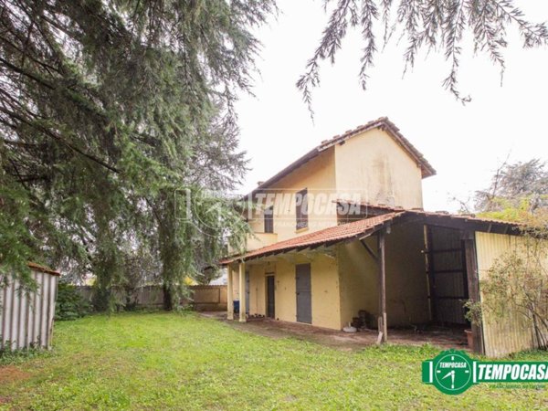 casale in vendita a Caltignaga in zona Sologno