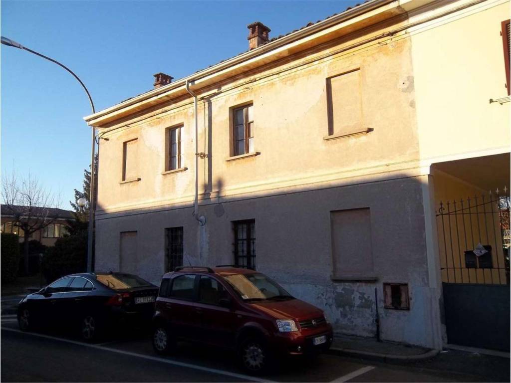 casa indipendente in vendita a Caltignaga