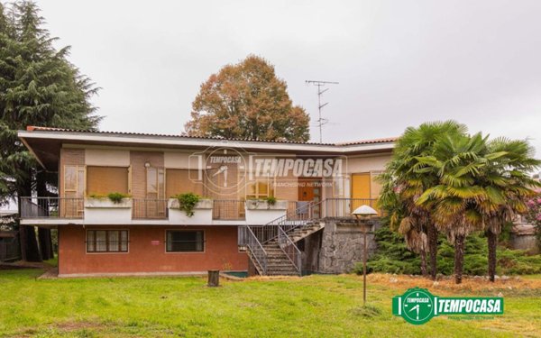 casa indipendente in vendita a Caltignaga in zona Sologno