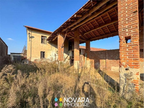 casale in vendita a Caltignaga