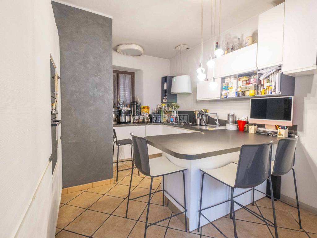 casa indipendente in vendita a Cameri