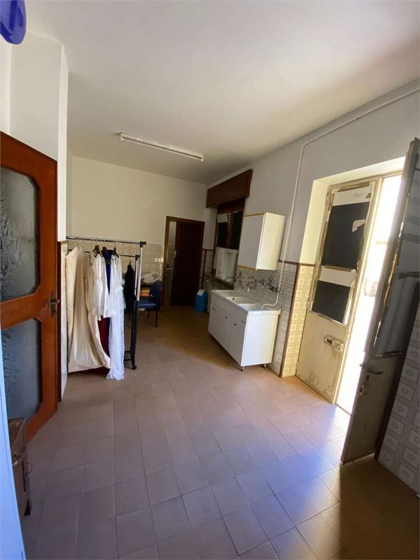 ufficio in vendita a Cameri