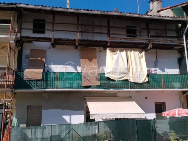 casa indipendente in vendita a Cameri