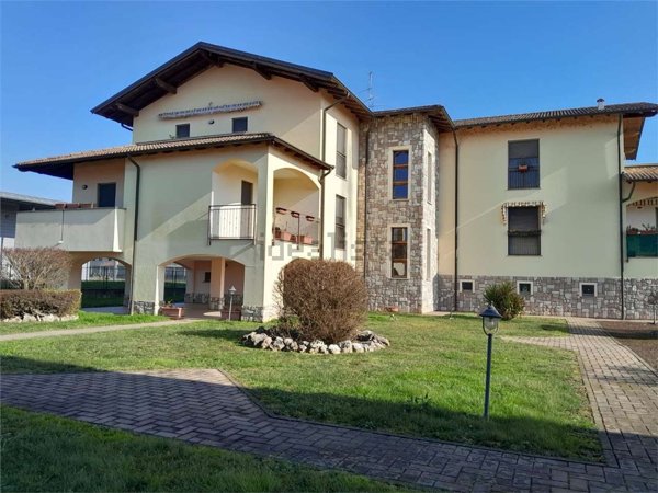 appartamento in vendita a Cameri