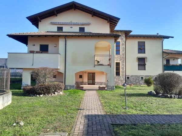 appartamento in vendita a Cameri