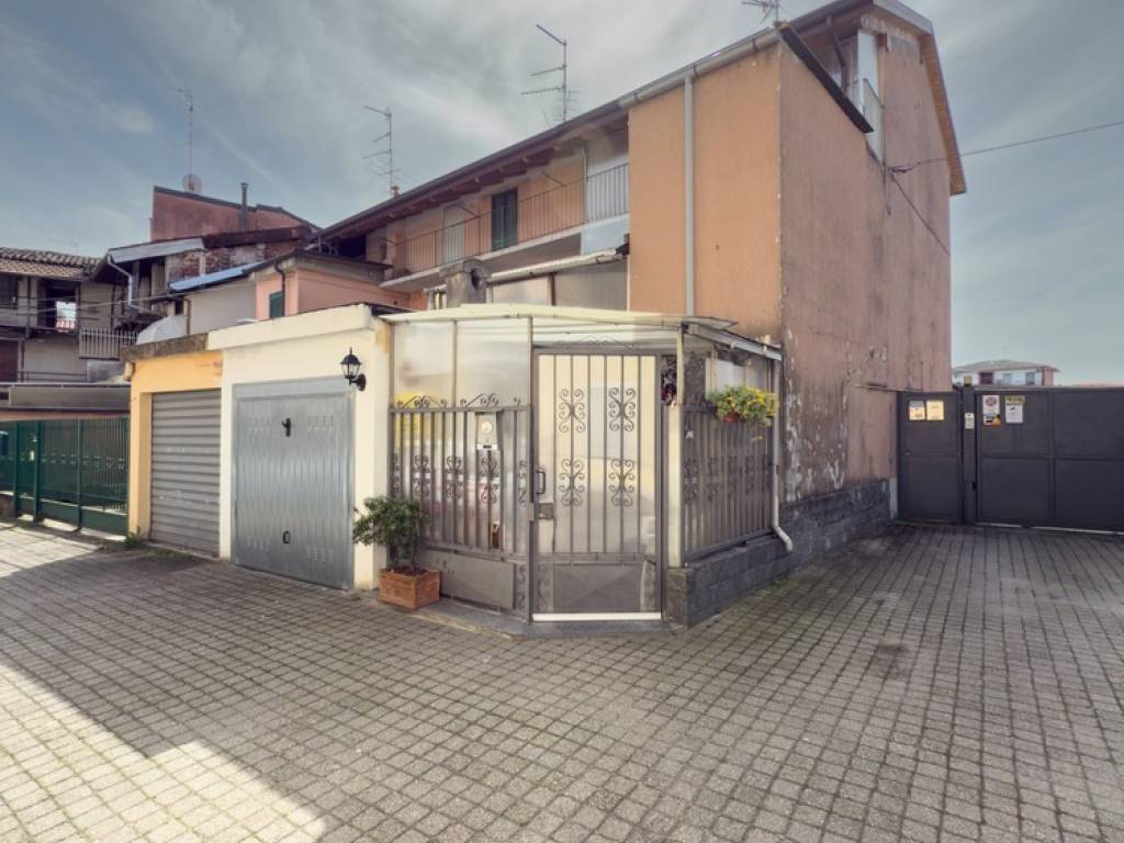 appartamento in vendita a Cameri