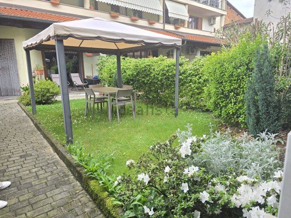 casa indipendente in vendita a Cameri