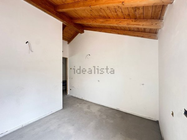 casa indipendente in vendita a Cameri