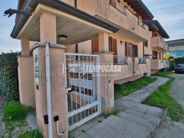 appartamento in vendita a Cameri