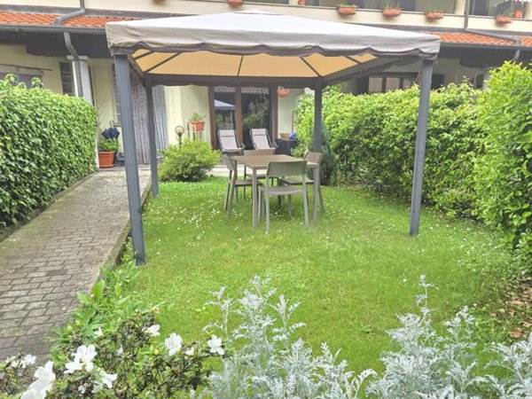 casa indipendente in vendita a Cameri