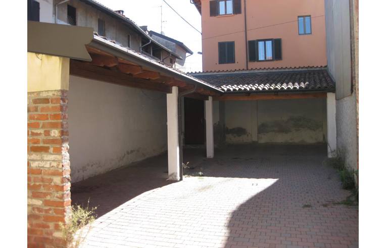 casa indipendente in vendita a Cameri