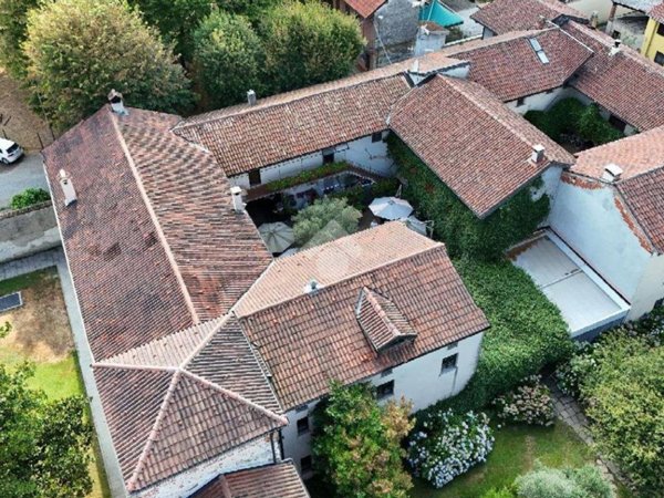 negozio in vendita a Cameri